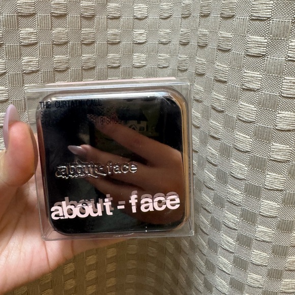 Pink Loose Powder - Picture 4 of 7